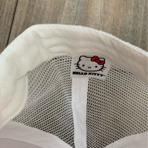 Sanrio Hello Kitty Always Kind trucker hat pink one size - Picture 2 of 4